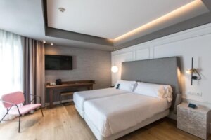 lắp đặt tổng đài nội bộ cho khách sạn